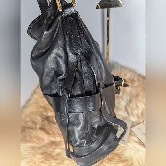 Burberry Leather Buckle Bucket handbag - Picture 5 of 13